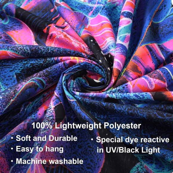 Black Light Wolf Howling Big Wall Animal Tapestry Blacklight Art Wolves Howl New - Picture 6 of 7